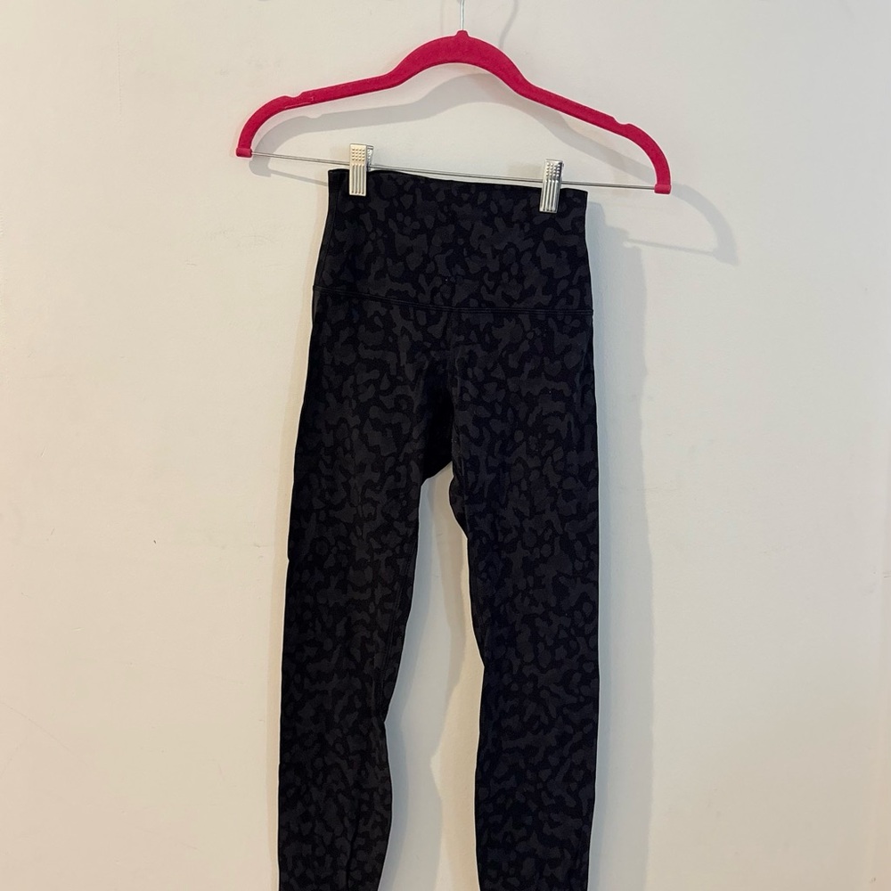 lululemon athletica Black Textured Pattern Leggings